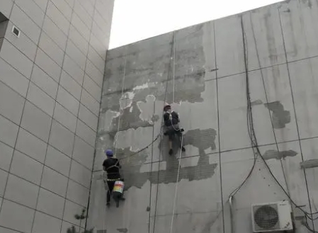 郑州管城区楼顶漏水维修公司分享下郑州管城区外墙防水的注意事项